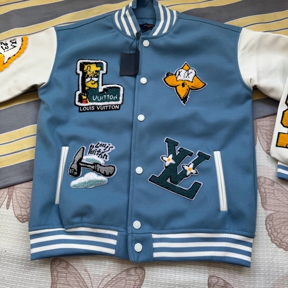 Louis Vuitton Blue Logo Patch Jacket - Picture 4 of 14